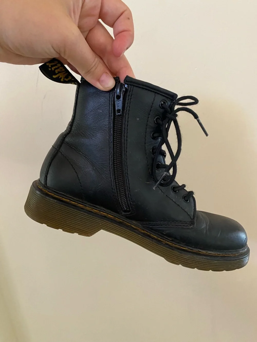 Dr. Martens 1460 J Black Leather Lace Up Ankle Combat Boots Size US 3 Kids